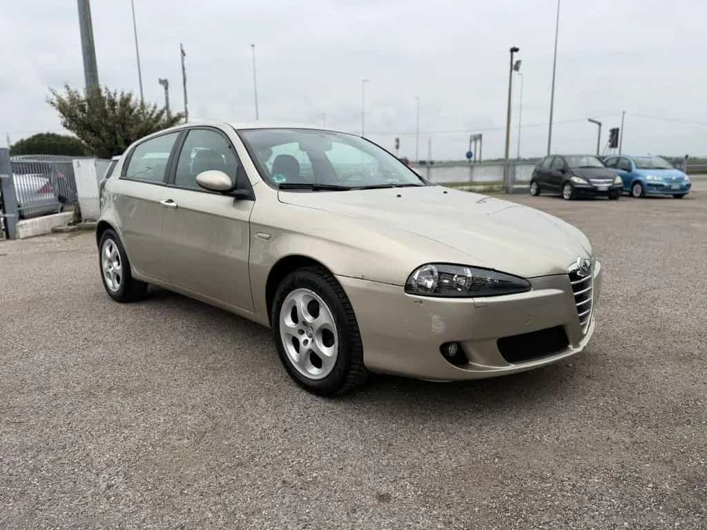 Alfa Romeo 147 ROMEO 147 1.6 TS 105CV 5p. Distinctive 05/2005-photo-0