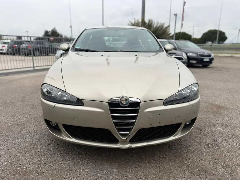 Alfa Romeo 147 ROMEO 147 1.6 TS 105CV 5p. Distinctive 05/2005-photo-4