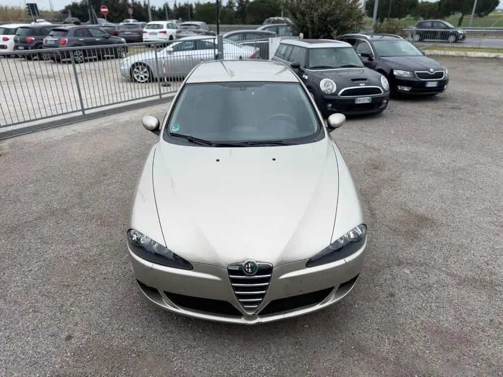 Alfa Romeo 147 ROMEO 147 1.6 TS 105CV 5p. Distinctive 05/2005-photo-5