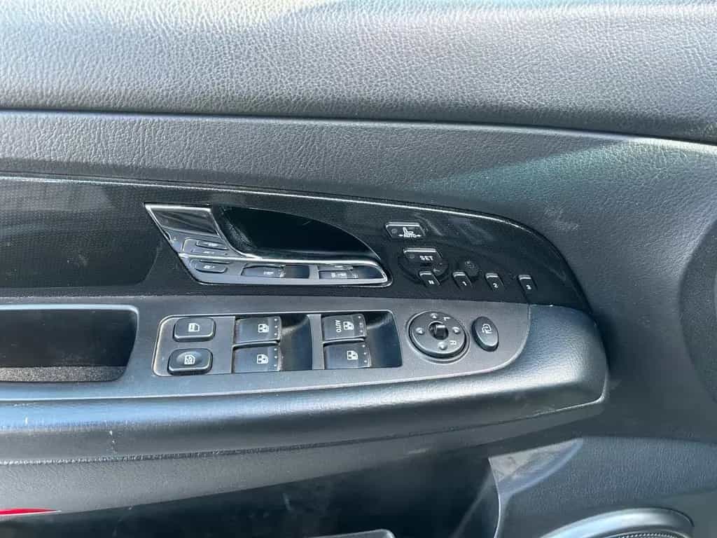 Ssangyong REXTON 2.2 XDi Quartz 4WD AHK PDC ALU SH 02/2017-photo-11