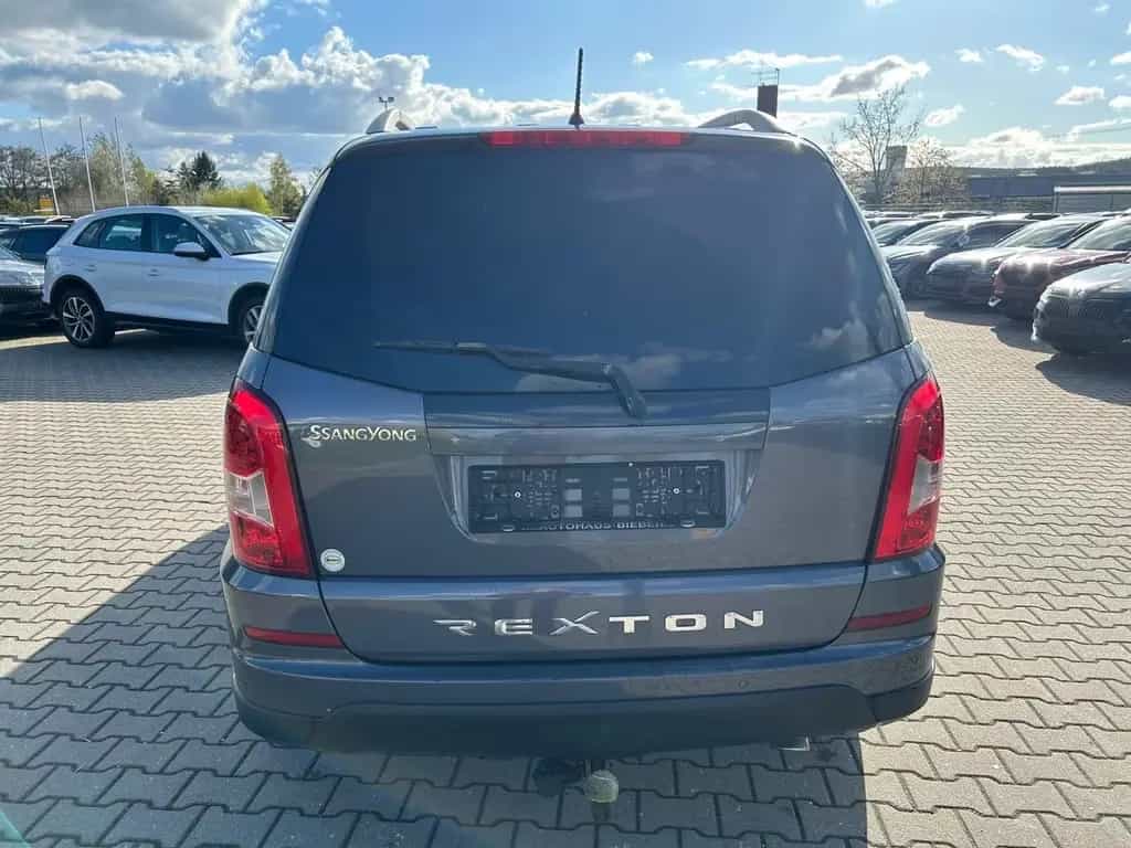 Ssangyong REXTON 2.2 XDi Quartz 4WD AHK PDC ALU SH 02/2017-photo-4