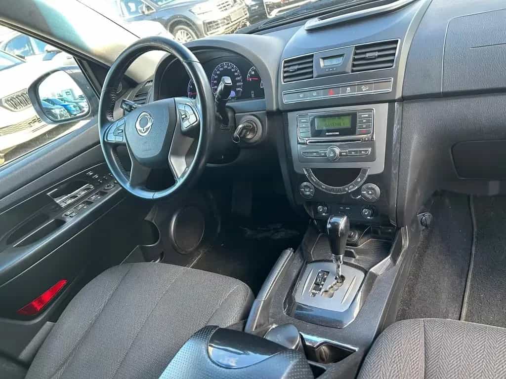 Ssangyong REXTON 2.2 XDi Quartz 4WD AHK PDC ALU SH 02/2017-photo-8