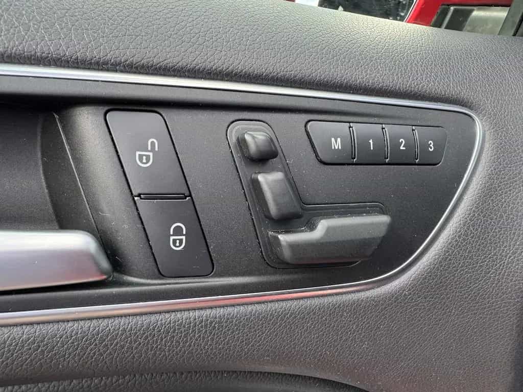 Mercedes-Benz B-Class 200 BI-XENON RFKA NAVI MEMORY AHK TOTW LEDER 01/2014-photo-26