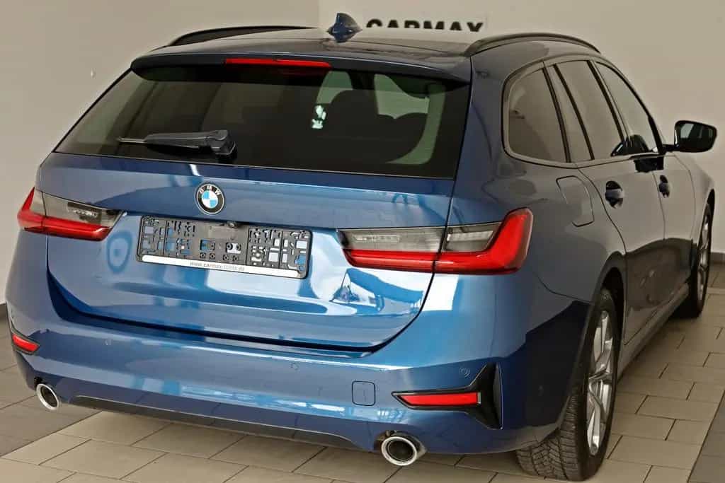 BMW 3 Series 330d xDrive Touring Sport Line T.Leder,Navi,LED 09/2021-photo-1
