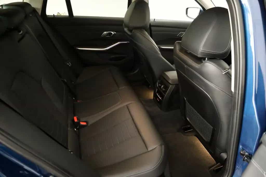 BMW 3 Series 330d xDrive Touring Sport Line T.Leder,Navi,LED 09/2021-photo-5