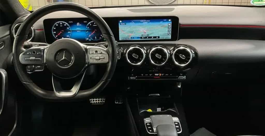 Mercedes-Benz A-Class 250 AMG-LINE LED NAVI SHZ PDC MBUX DINAMICA 07/2018-photo-6