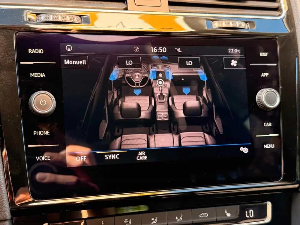 Volkswagen Golf VII Winter*CarPlay*AHK*LED*Navi* 11/2018-photo-35