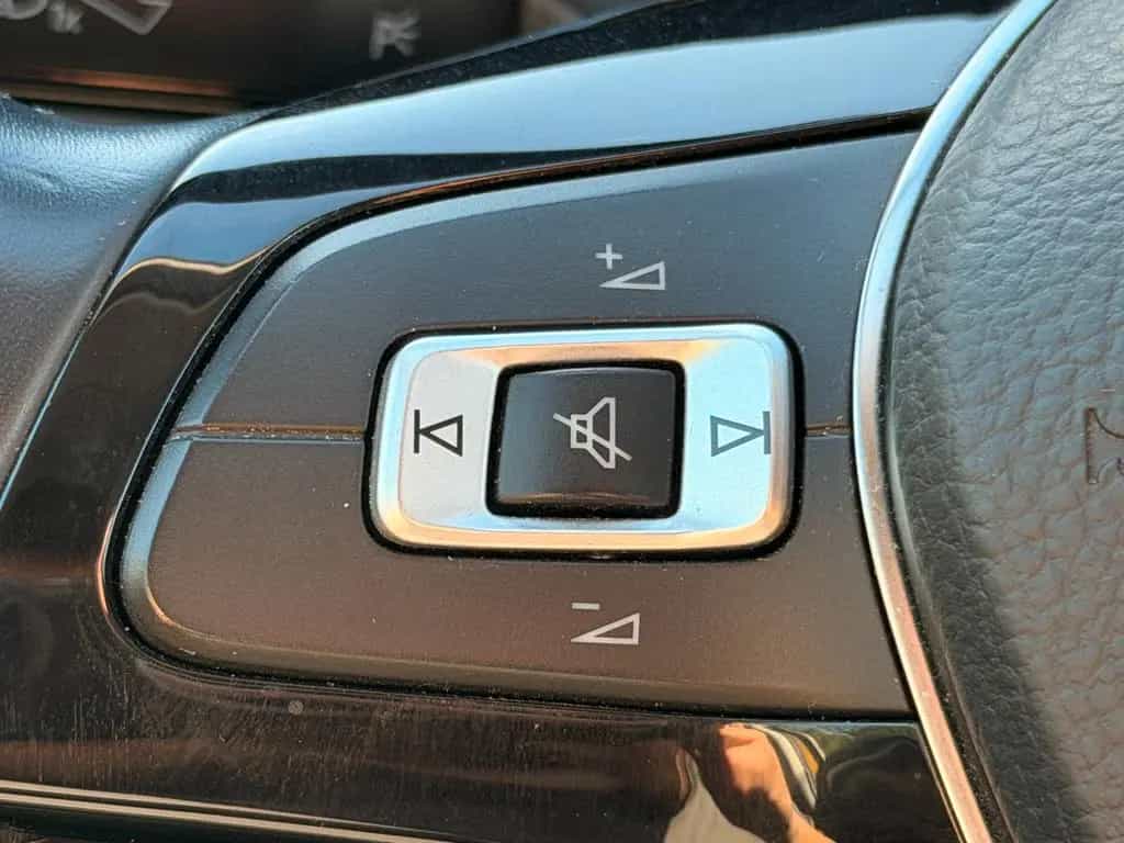 Volkswagen Golf VII Winter*CarPlay*AHK*LED*Navi* 11/2018-photo-45