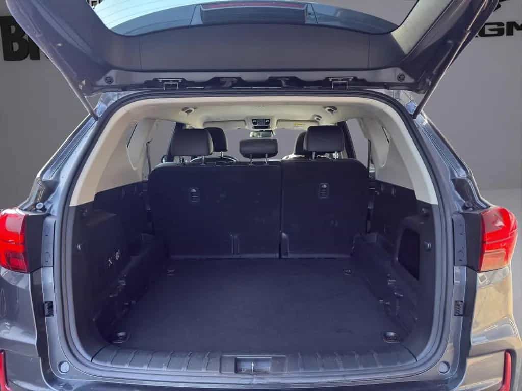 Ssangyong Rexton 2.2 e-XDi 8AT Sapphire *Leder/LED/AHK* 09/2021-photo-18