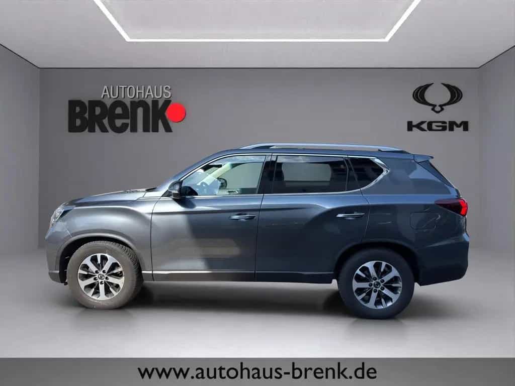Ssangyong Rexton 2.2 e-XDi 8AT Sapphire *Leder/LED/AHK* 09/2021-photo-2