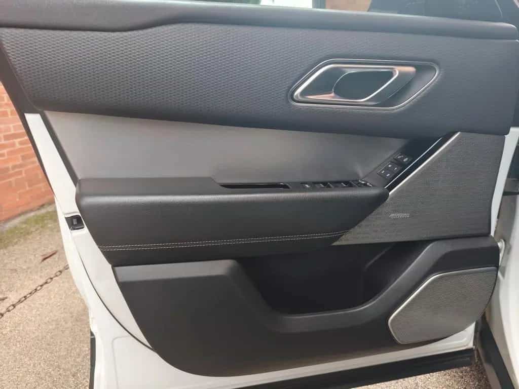 Land Rover Range Rover Velar 2.0D I4 240 CV R-Dynamic 10/2019-photo-9