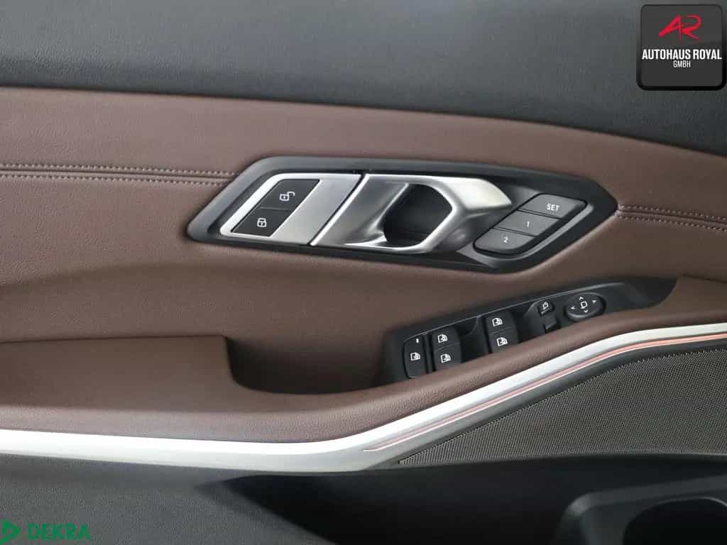 BMW 320 d xDrive LUXURY LINE LASER,HARMAN/K,KEYLESS 11/2018-photo-26