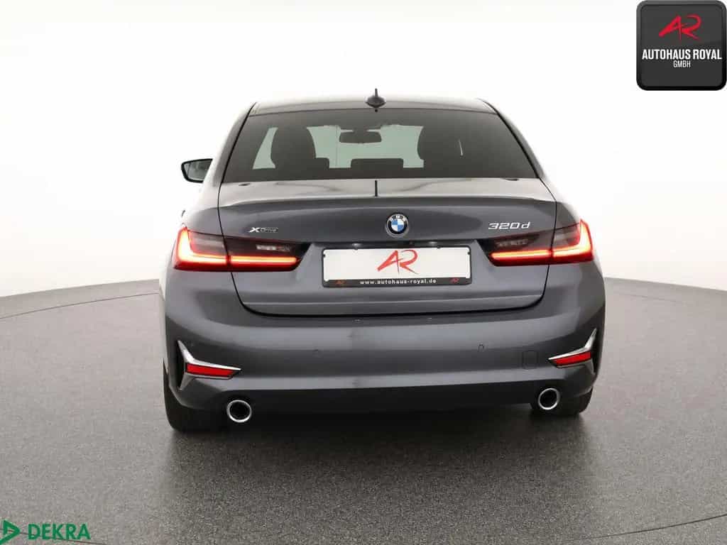 BMW 320 d xDrive LUXURY LINE LASER,HARMAN/K,KEYLESS 11/2018-photo-3