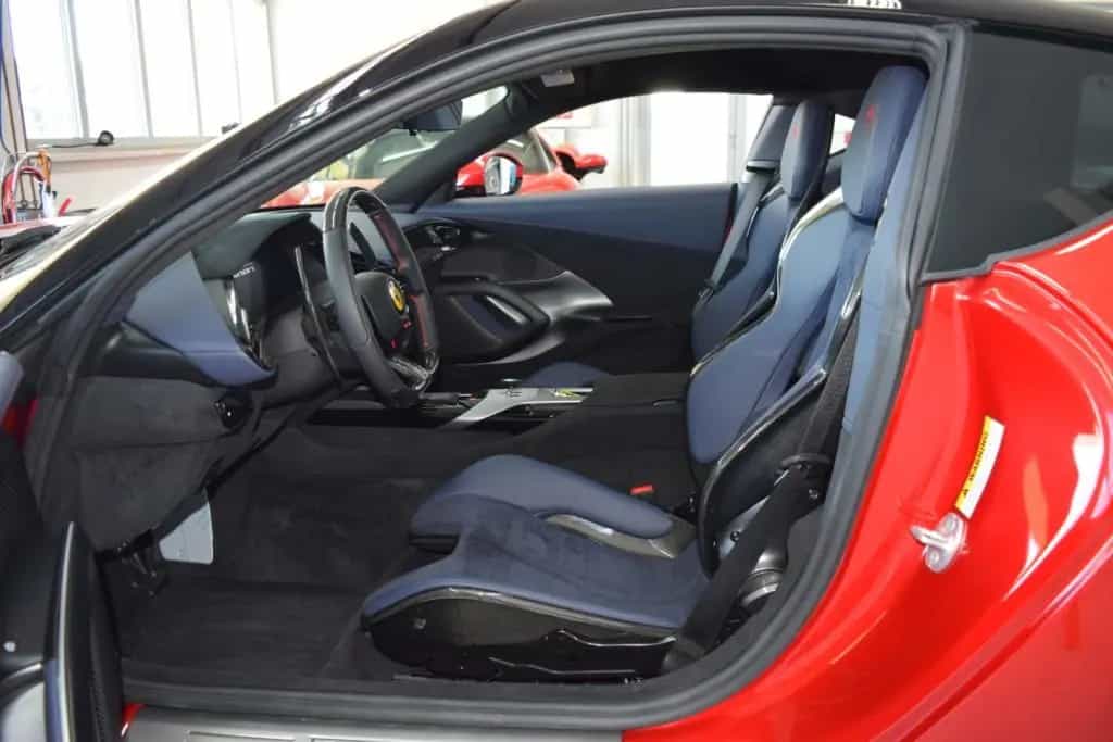 Ferrari 12Cilindri Panorama Lifting Beifahrerdispl ACC 07/2025-photo-15