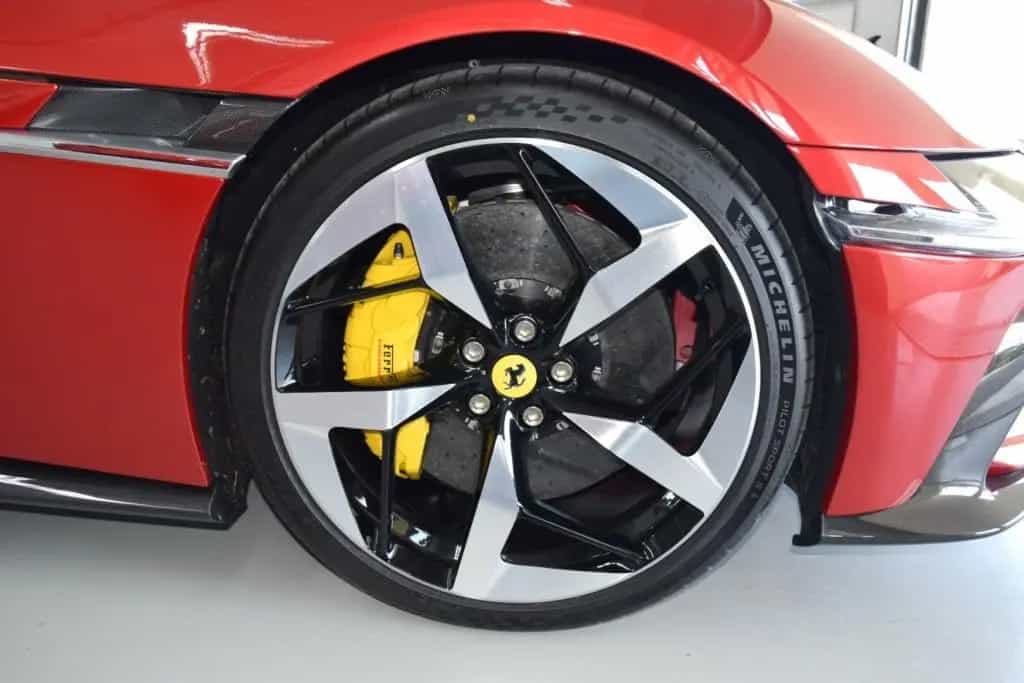 Ferrari 12Cilindri Panorama Lifting Beifahrerdispl ACC 07/2025-photo-23