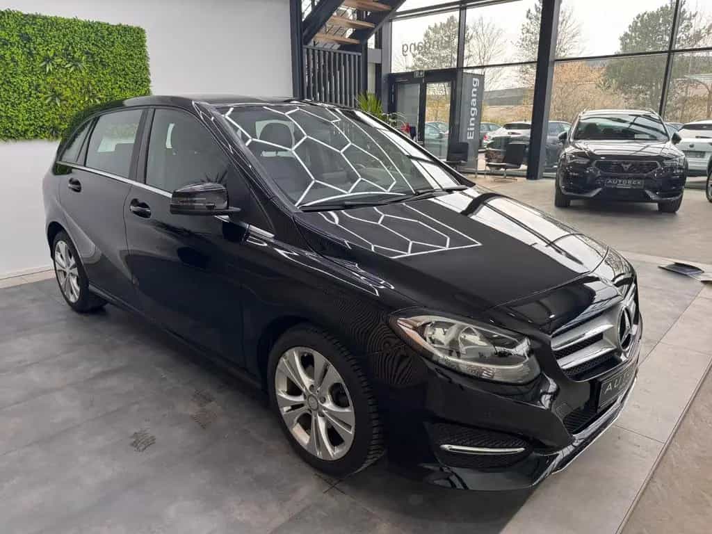 Mercedes-Benz B-Class 180 Navi Tempomat Klima Sitzheizung 03/2017-photo-2