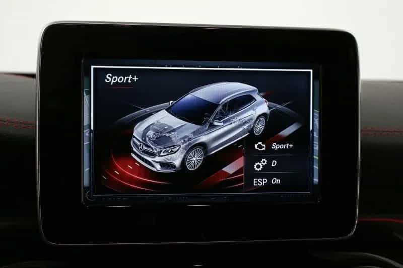 Mercedes-Benz GLA 45 AMG 4Matic Distronic Keyless go H&K 05/2018-photo-15