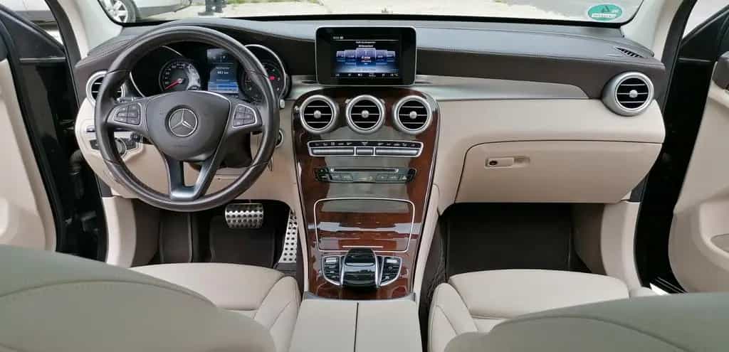Mercedes-Benz GLC-Class 250d AMG PANO BURMESTER AHK LUFTFEDERUNG DAB 08/2016-photo-18
