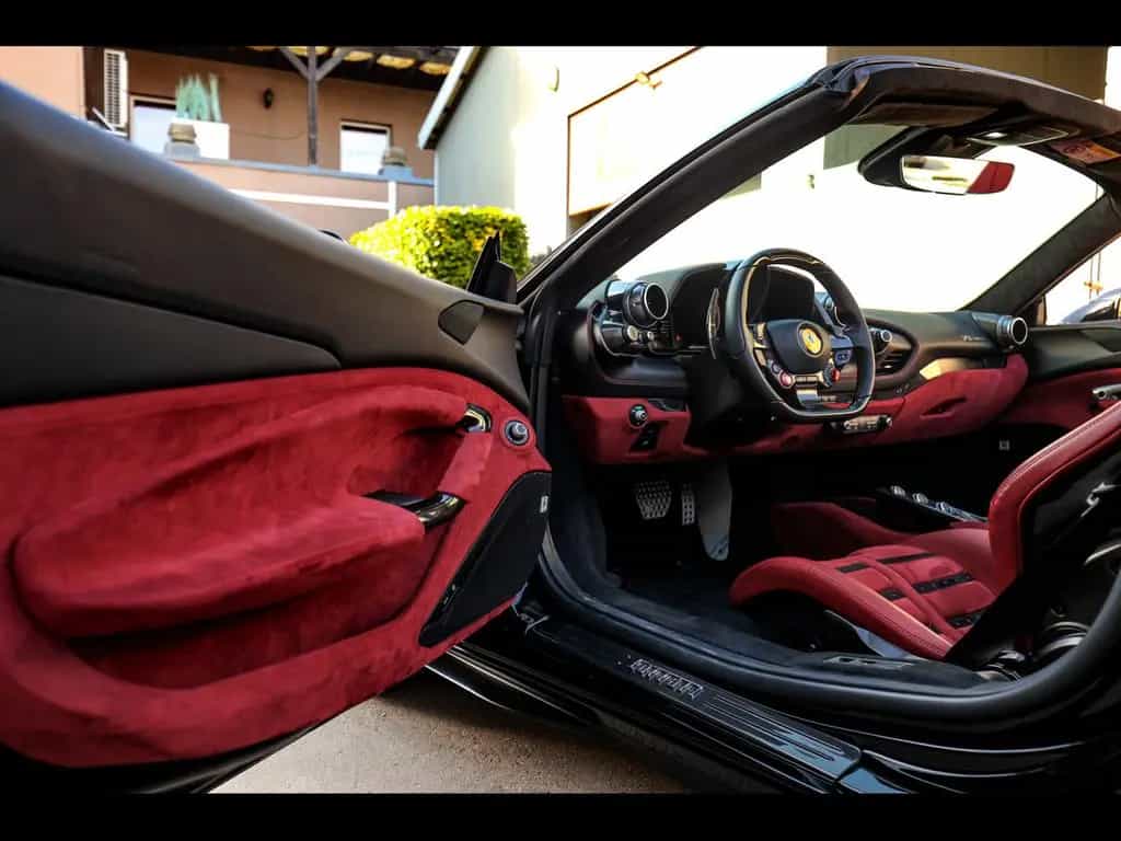 Ferrari F8 Spider °NERO B/B 1250°CARBON°ADAS°JBL°DISP 04/2023-photo-23