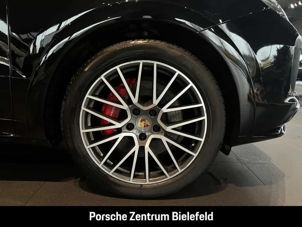 Porsche Cayenne GTS Surround-View Luftfederung 21-Zoll 07/2022-photo-12
