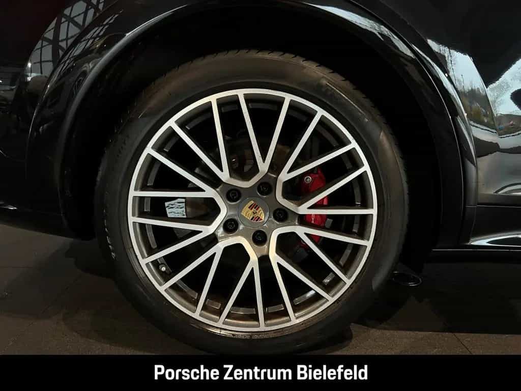 Porsche Cayenne GTS Surround-View Luftfederung 21-Zoll 07/2022-photo-13