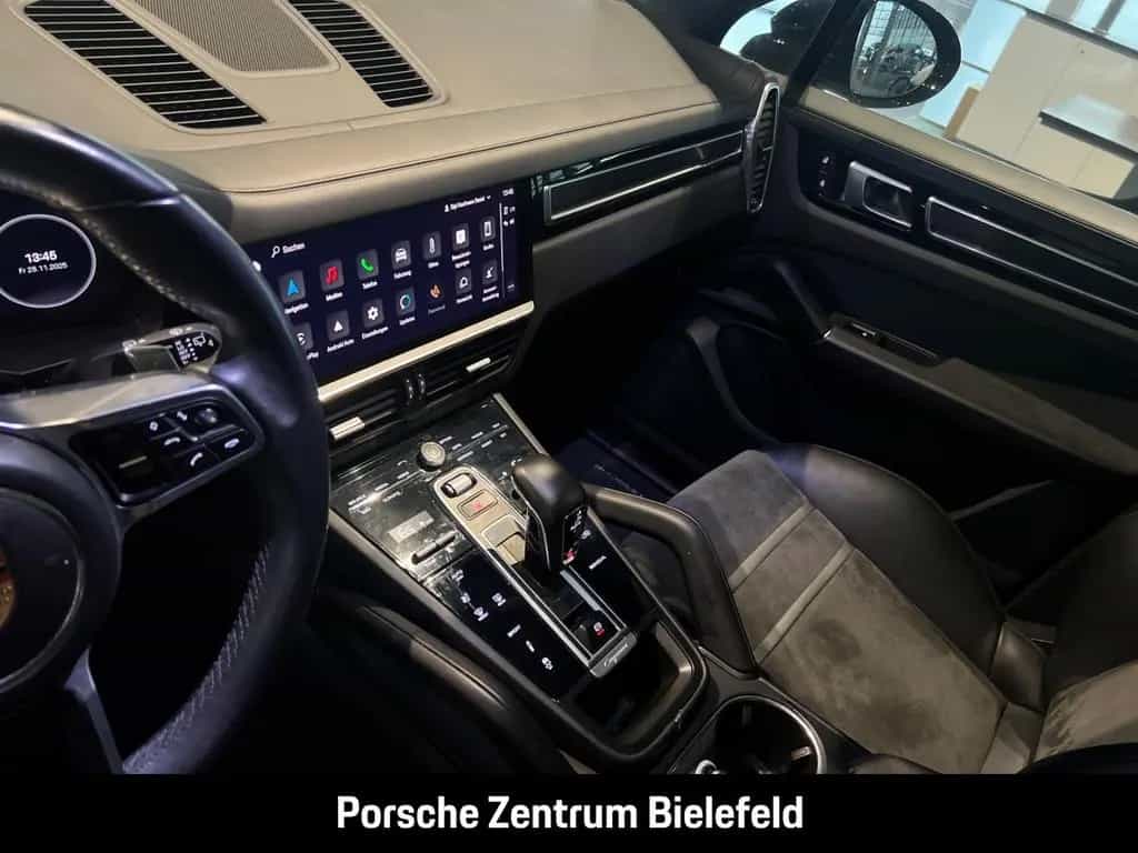 Porsche Cayenne GTS Surround-View Luftfederung 21-Zoll 07/2022-photo-24