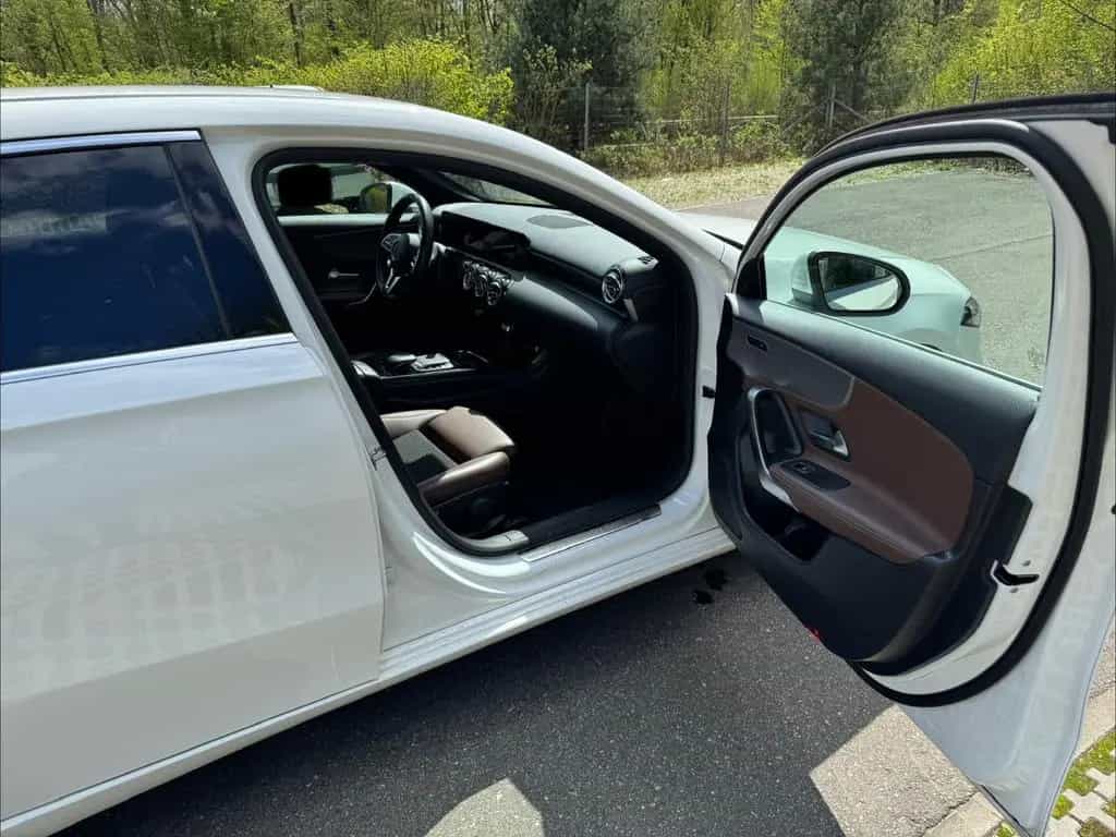 Mercedes-Benz Sehr schöner A 250 mit 224 PS und vielen Extras! 06/2018-photo-9