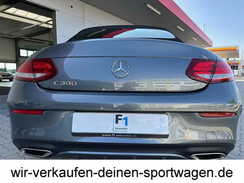 Mercedes-Benz C-Class 300 AMG Liftsystem Plus Paket Head-Up 360 Grad 08/2017-photo-13
