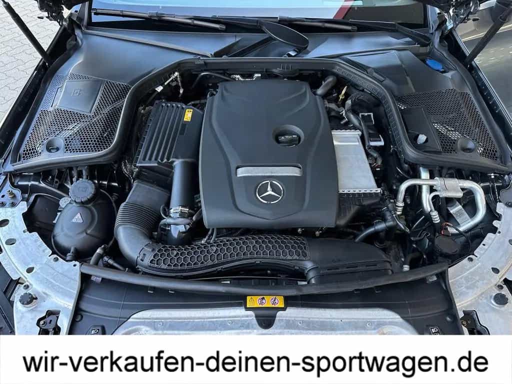 Mercedes-Benz C-Class 300 AMG Liftsystem Plus Paket Head-Up 360 Grad 08/2017-photo-14