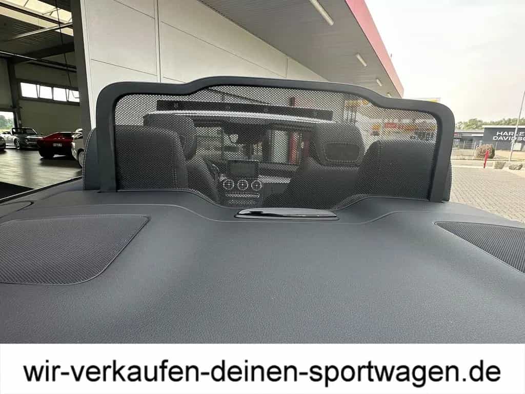 Mercedes-Benz C-Class 300 AMG Liftsystem Plus Paket Head-Up 360 Grad 08/2017-photo-23