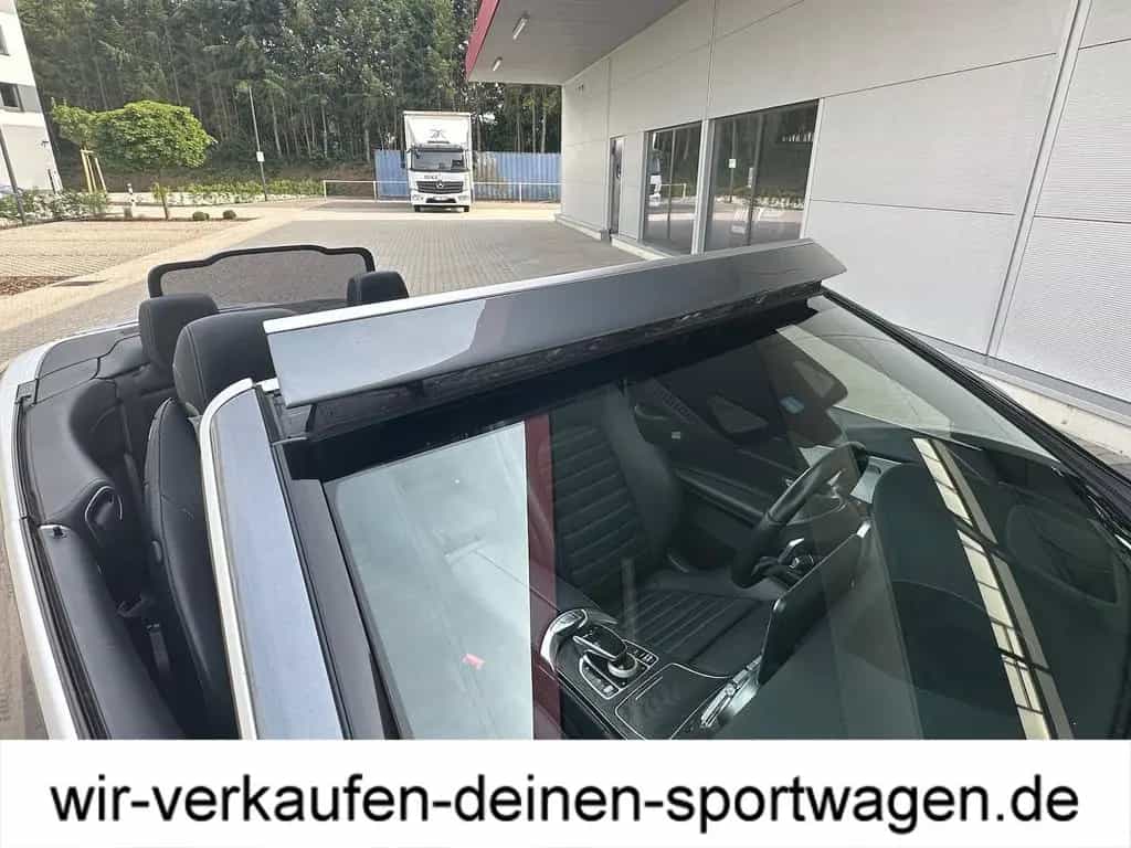 Mercedes-Benz C-Class 300 AMG Liftsystem Plus Paket Head-Up 360 Grad 08/2017-photo-9