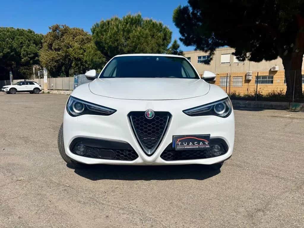 Alfa Romeo Stelvio Executive 2.2 #10521 06/2018-photo-1
