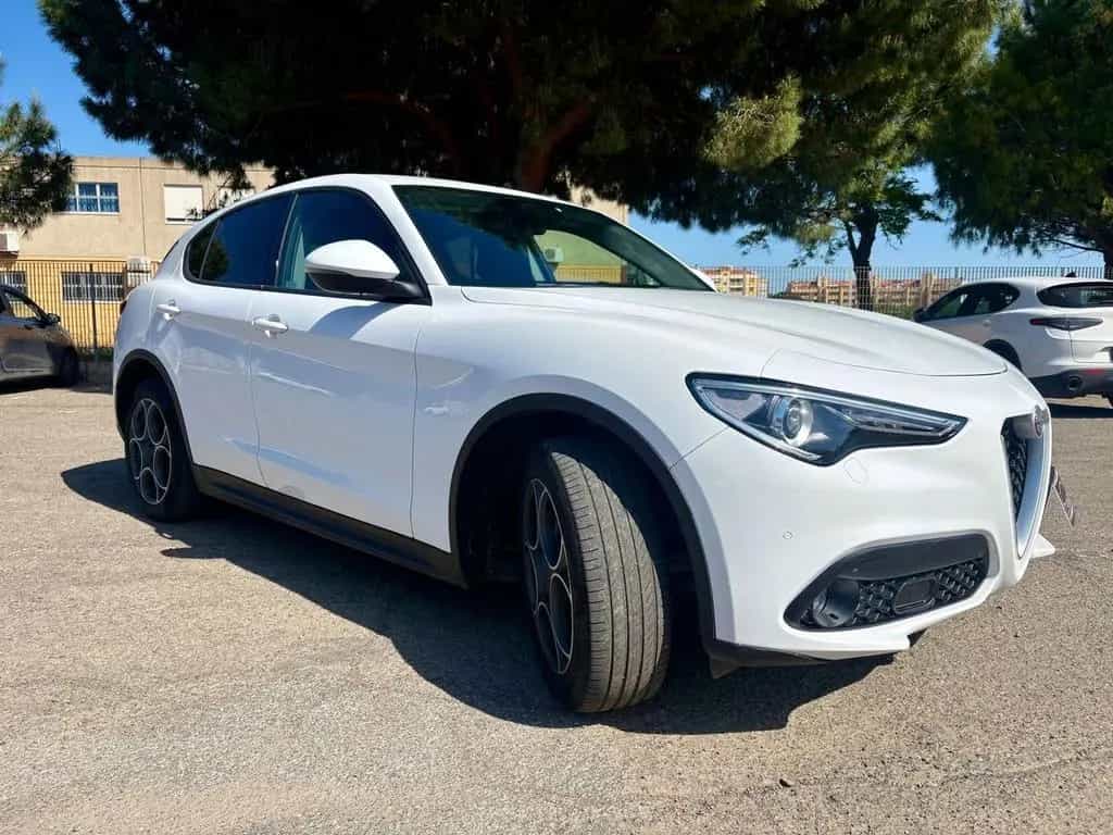 Alfa Romeo Stelvio Executive 2.2 #10521 06/2018-photo-2