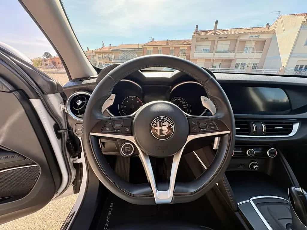 Alfa Romeo Stelvio Executive 2.2 #10521 06/2018-photo-9