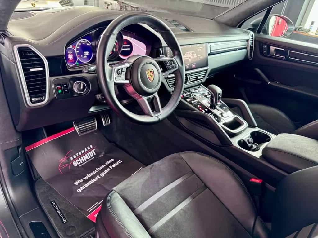 Porsche Cayenne GTS SportAbgas Pano ACC 360°Luft HeadUp 04/2021-photo-16