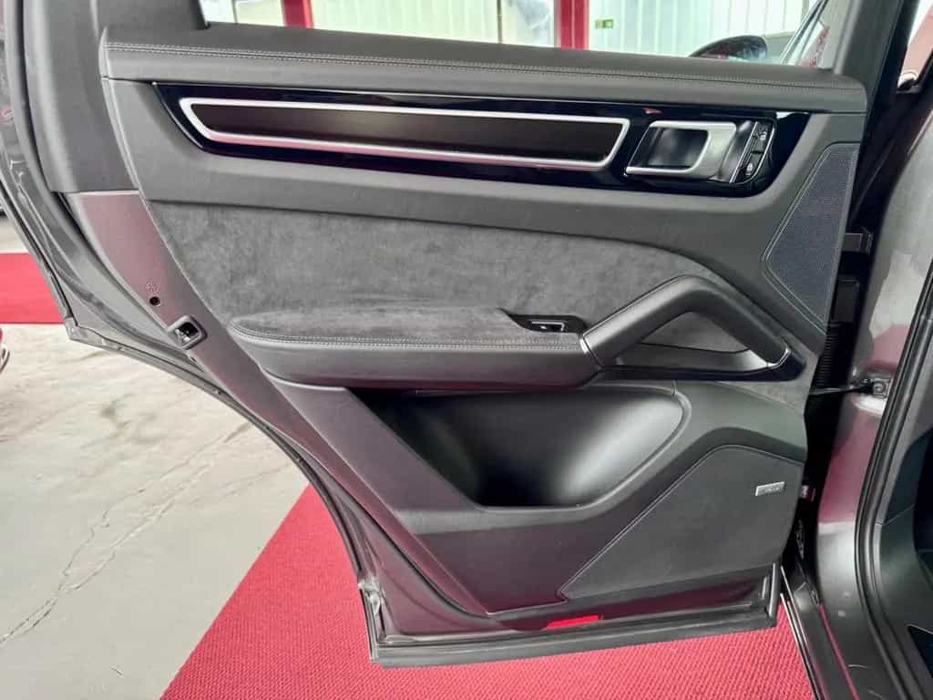 Porsche Cayenne GTS SportAbgas Pano ACC 360°Luft HeadUp 04/2021-photo-27