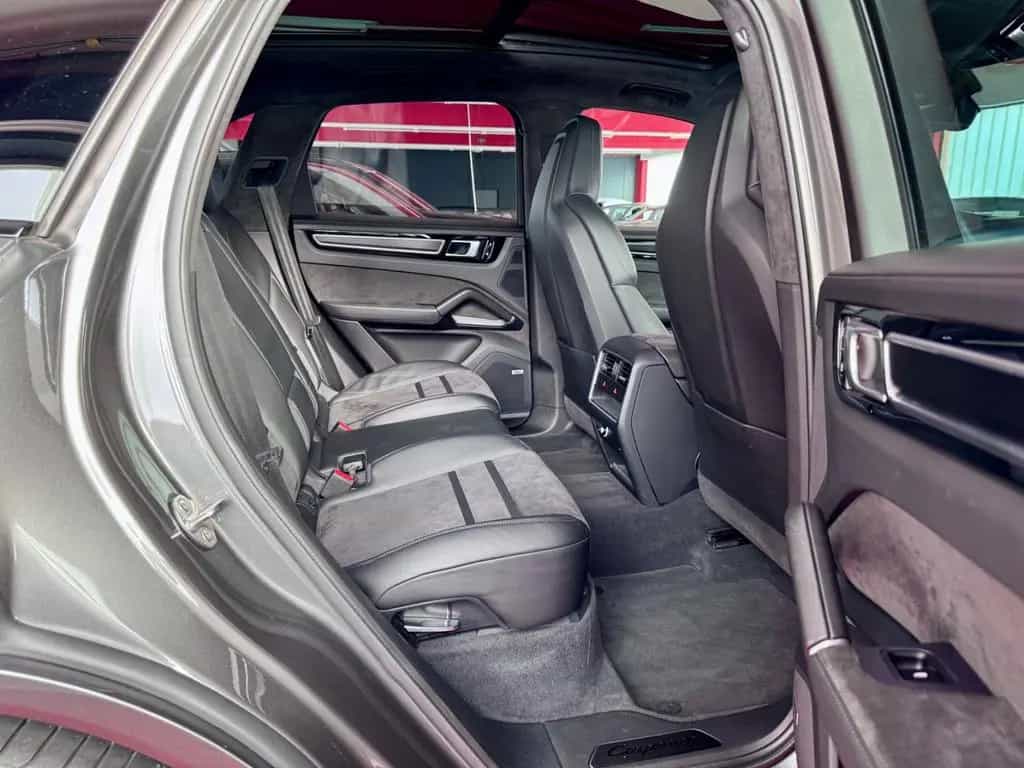 Porsche Cayenne GTS SportAbgas Pano ACC 360°Luft HeadUp 04/2021-photo-28