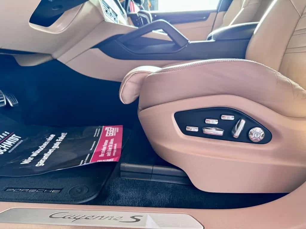 Porsche Cayenne S Pano ACC Luft SportChrono 18 Wege AHK 04/2018-photo-19
