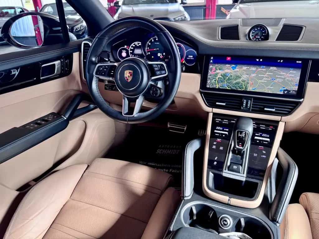 Porsche Cayenne S Pano ACC Luft SportChrono 18 Wege AHK 04/2018-photo-2