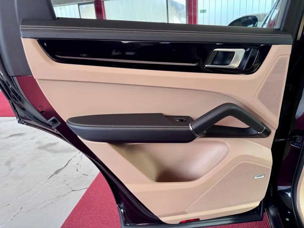 Porsche Cayenne S Pano ACC Luft SportChrono 18 Wege AHK 04/2018-photo-31