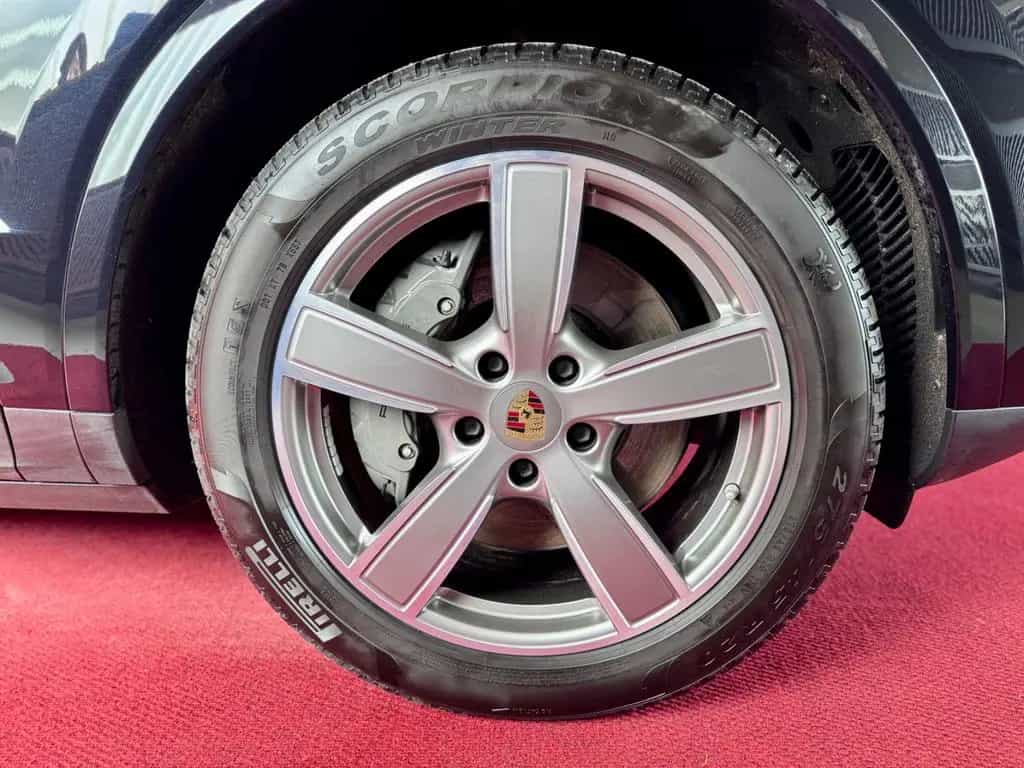 Porsche Cayenne S Pano ACC Luft SportChrono 18 Wege AHK 04/2018-photo-38