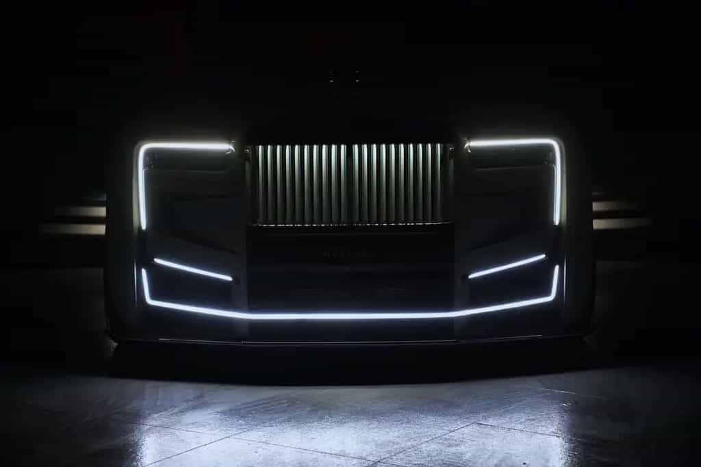 Rolls-Royce Cullinan II BLACK BADGE/KEYVANY/4SEAT/TV/STARLGH 02/2026-photo-1