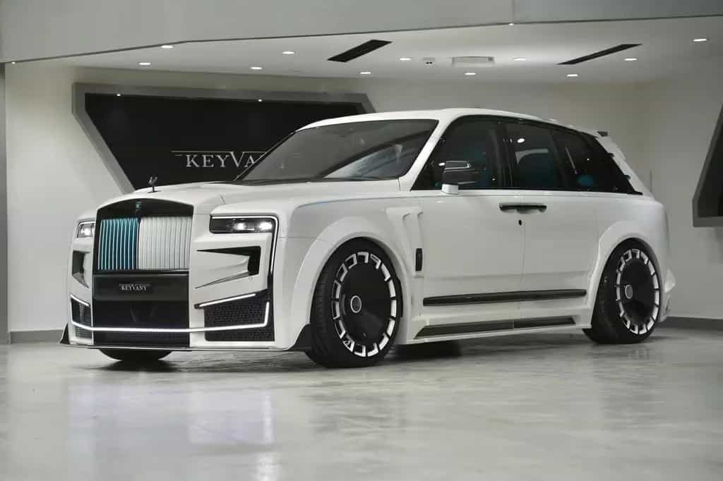 Rolls-Royce Cullinan II BLACK BADGE/KEYVANY/4SEAT/TV/STARLGH 02/2026-photo-3