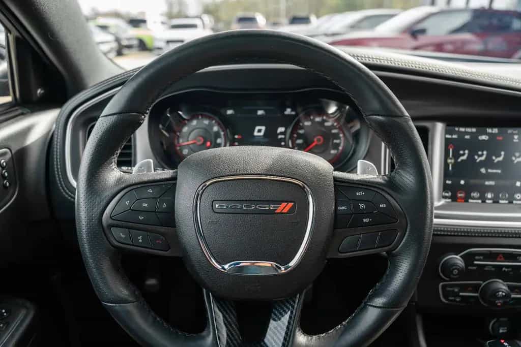 Dodge Charger 5,7 HEMI V8 WIDEBODY LED 06/2022-photo-27