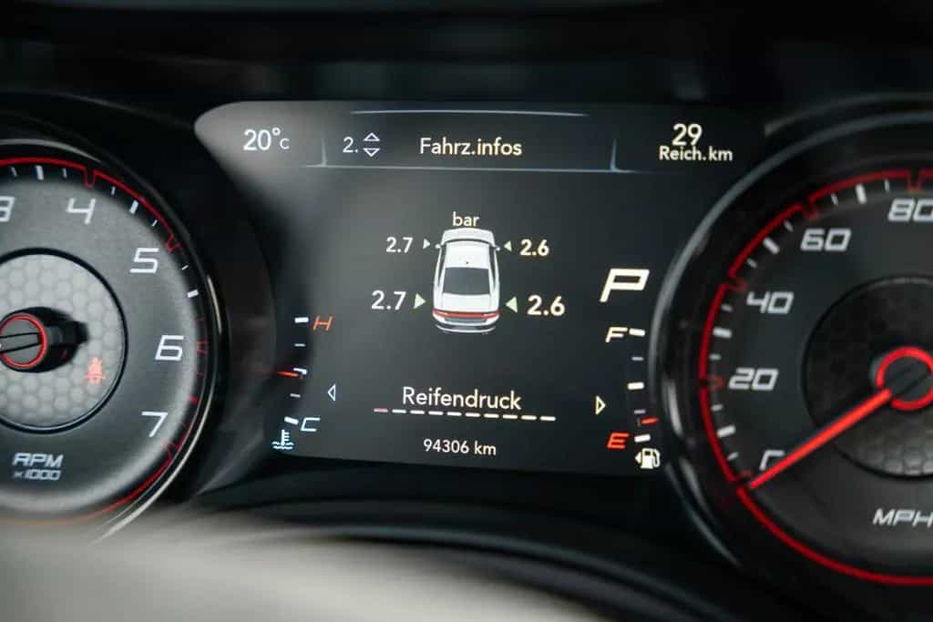 Dodge Charger 5,7 HEMI V8 WIDEBODY LED 06/2022-photo-31
