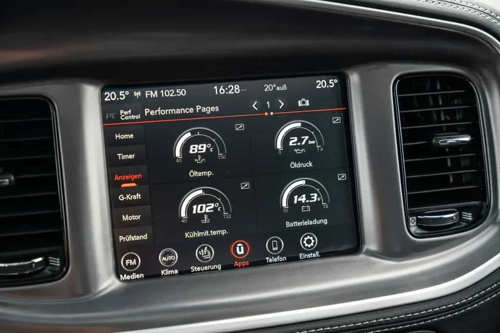 Dodge Charger 5,7 HEMI V8 WIDEBODY LED 06/2022-photo-40