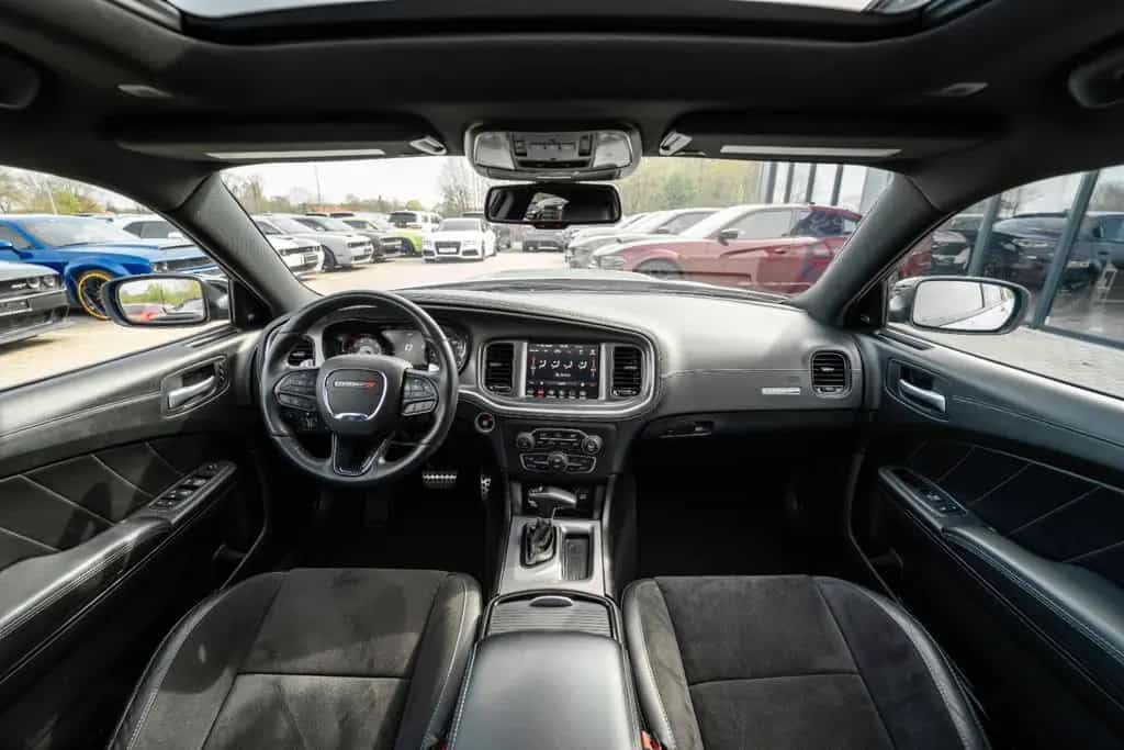 Dodge Charger 5,7 HEMI V8 WIDEBODY LED 06/2022-photo-45