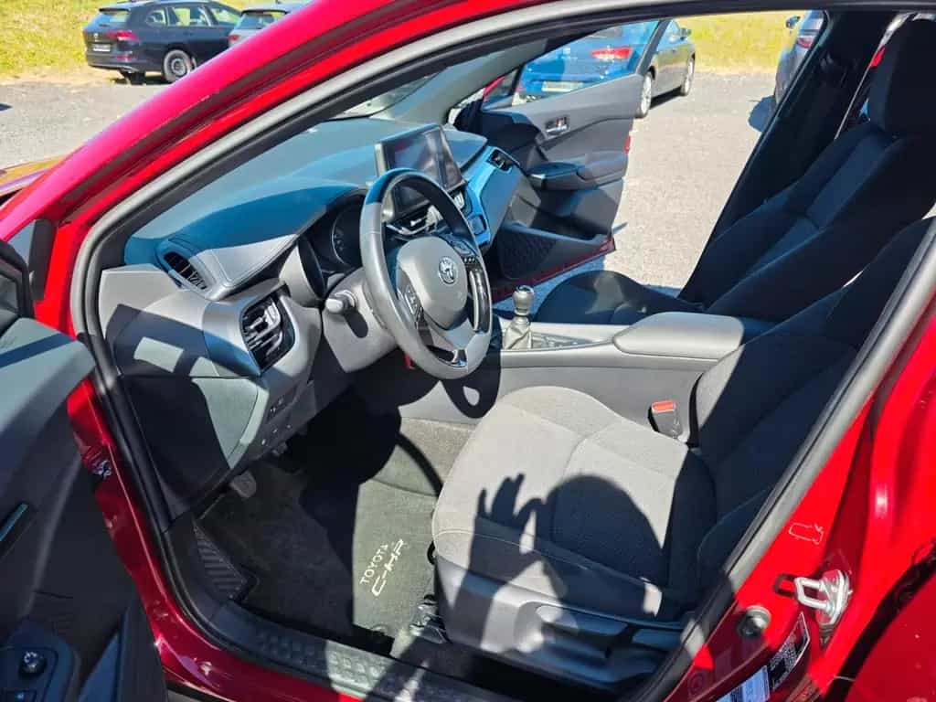 Toyota C-HR Flow 09/2018-photo-10