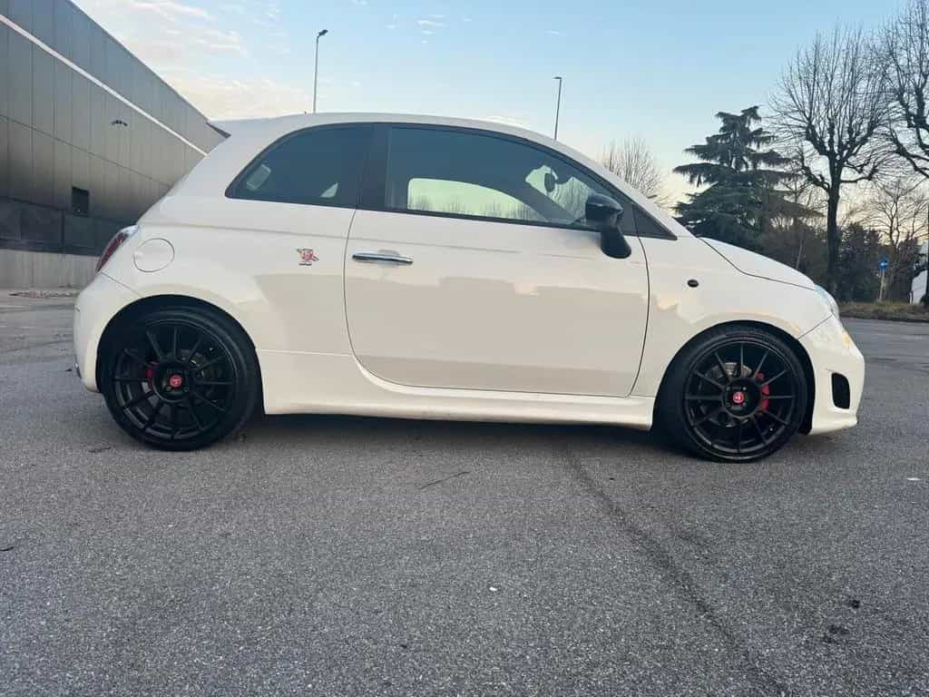 Abarth 500 1.4 Turbo T-Jet 160 cv Competizione 01/2010-photo-5