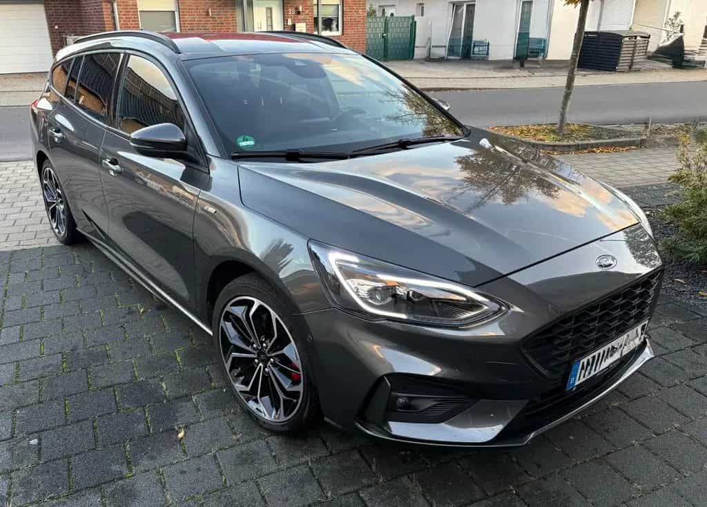 Ford Focus 1,5 EcoBoost 150 PS ST-Line Turnier *Voll* 02/2020-photo-0